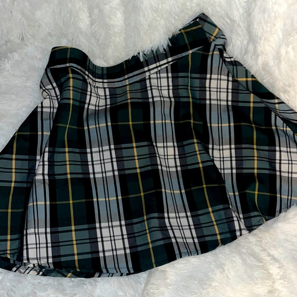 Tracy Evans Dresses & Skirts - VINTAGE PLAID SKIRT SZ 7